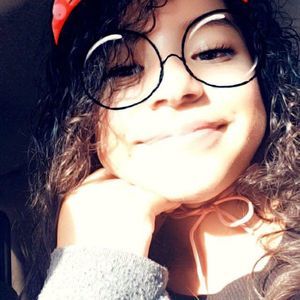 Meet your Posher, Perla